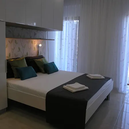 Dobrila Apartman Podgora